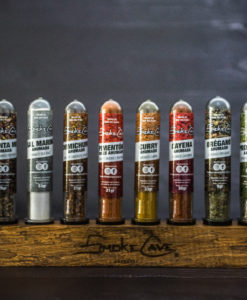 Smoke Cave Oregano Especias Ahumadas en Frio 9 gr 3 Smoke Cave es una selección de las mejores especias ahumadas en frio y envasadas